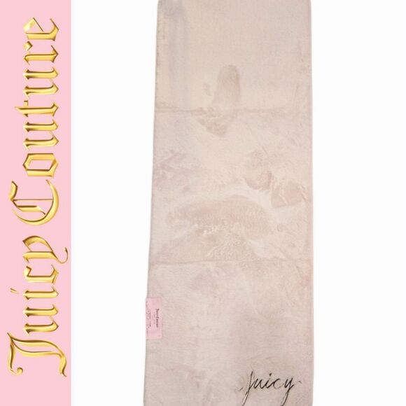 Juicy Couture Home Signature Logo Plush Accent Runner - Picture 1 of 7